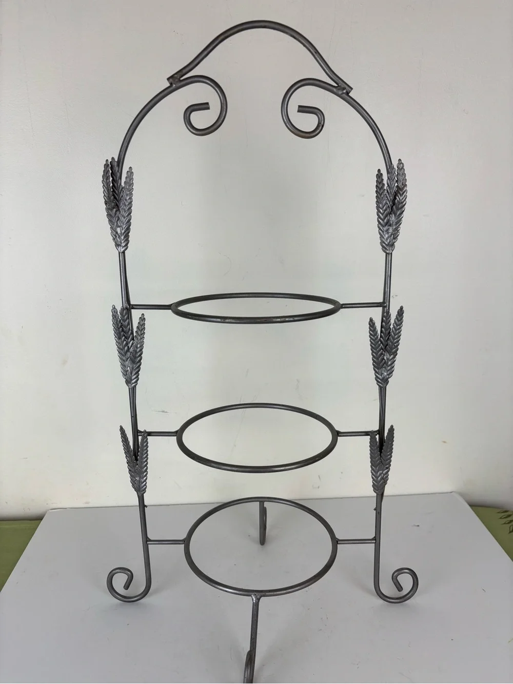 Vintage Three-Tier Metal Plant/Decor Stand in Gunmetal Gray-6”plates/23” tall